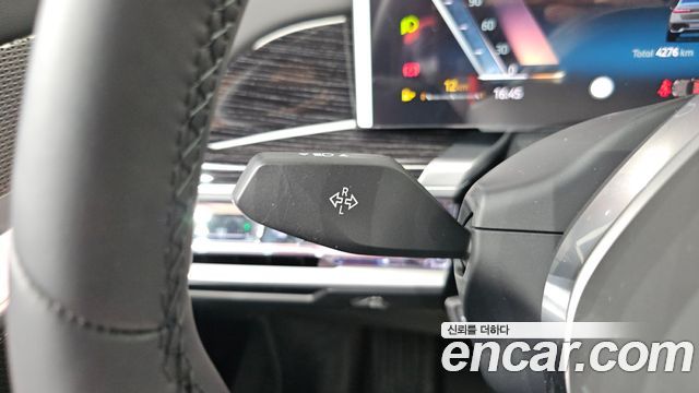 BMW 7-Series 2025 — photo 33