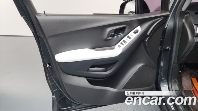Chevrolet Korea Trax 2018 — photo 14