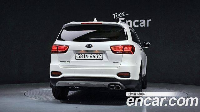 Kia Sorento 2018 — photo 4