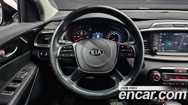 Kia Sorento 2018 — photo 13