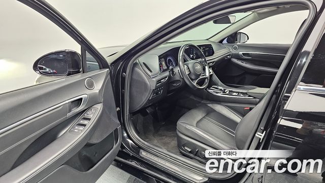 Hyundai Sonata 2022 — photo 10