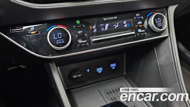 Hyundai Sonata 2022 — photo 17
