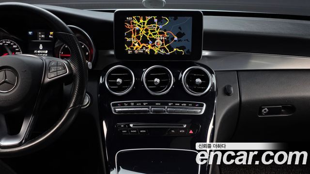 Mercedes-Benz C-Class 2016 — photo 12