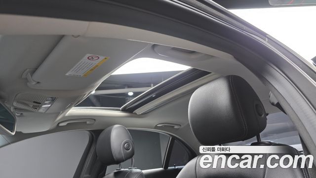 Mercedes-Benz C-Class 2016 — photo 15