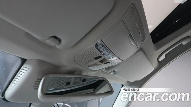 Mercedes-Benz C-Class 2016 — photo 19