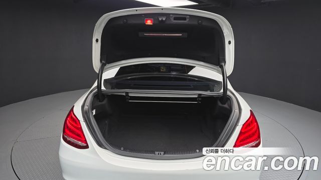 Mercedes-Benz C-Class 2016 — photo 20