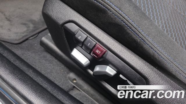BMW 1-Series 2018 — photo 22