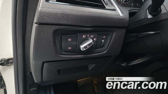BMW 1-Series 2018 — photo 24