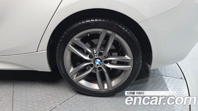 BMW 1-Series 2018 — photo 7
