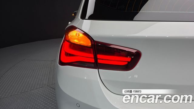 BMW 1-Series 2018 — photo 9