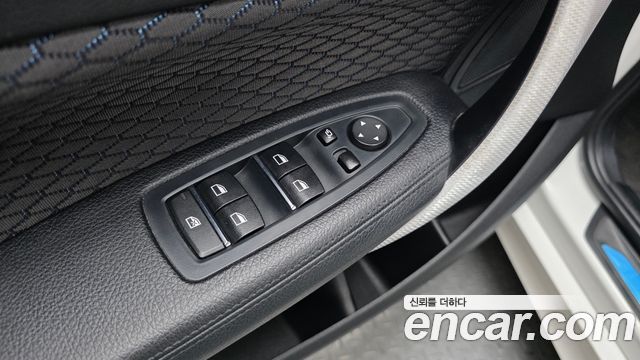 BMW 1-Series 2018 — photo 30