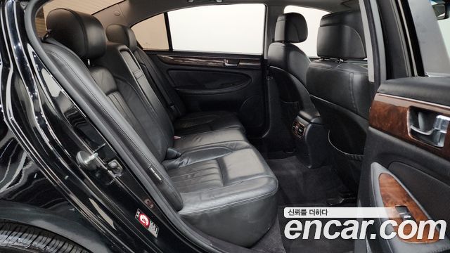 Hyundai Genesis 2011 — photo 11
