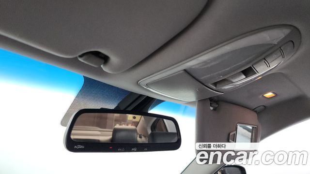 Hyundai Genesis 2011 — photo 20
