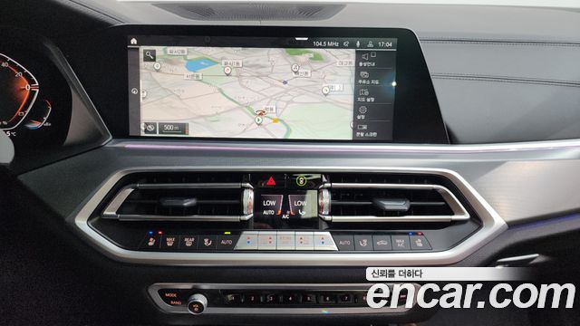 BMW X6 2022 — photo 12