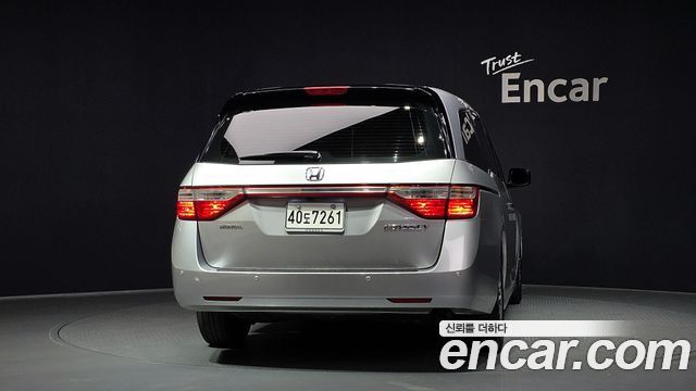 Honda Odyssey 2013 — photo 4