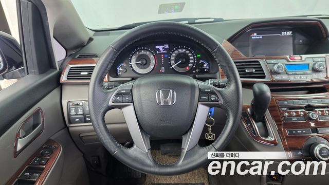 Honda Odyssey 2013 — photo 13