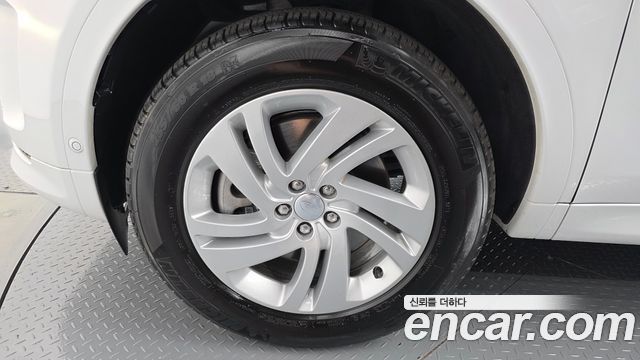 Land Rover Discovery Sport 2025 — photo 5