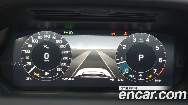 Land Rover Discovery Sport 2025 — photo 11