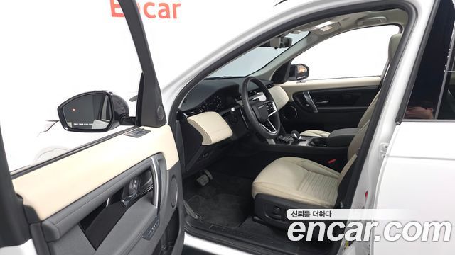 Land Rover Discovery Sport 2025 — photo 13