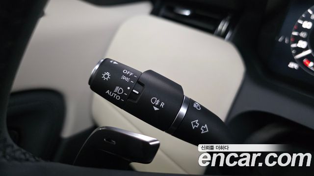 Land Rover Discovery Sport 2025 — photo 30