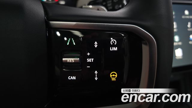 Land Rover Discovery Sport 2025 — photo 31