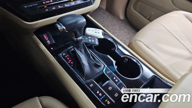 Kia Canival 2019 — photo 9