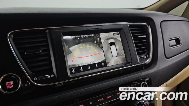 Kia Canival 2019 — photo 15