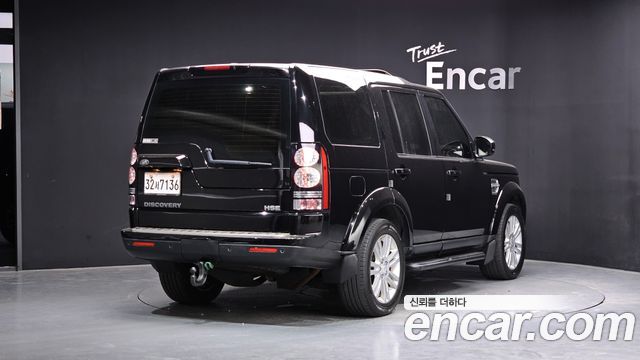Land Rover Discovery 2014 — photo 2