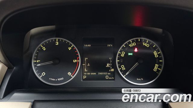 Land Rover Discovery 2014 — photo 8