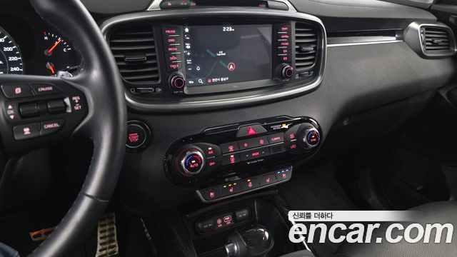 Kia Sorento 2017 — photo 21
