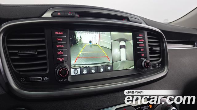 Kia Sorento 2017 — photo 22