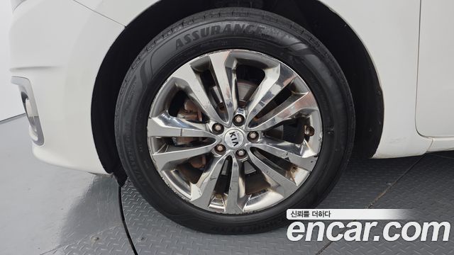 Kia Canival 2016 — photo 5