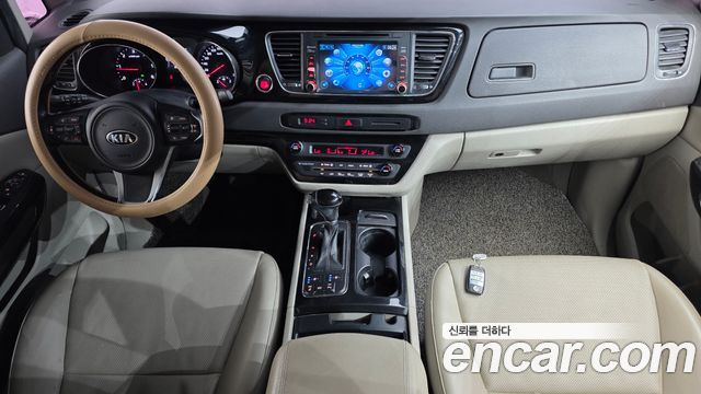 Kia Canival 2016 — photo 7