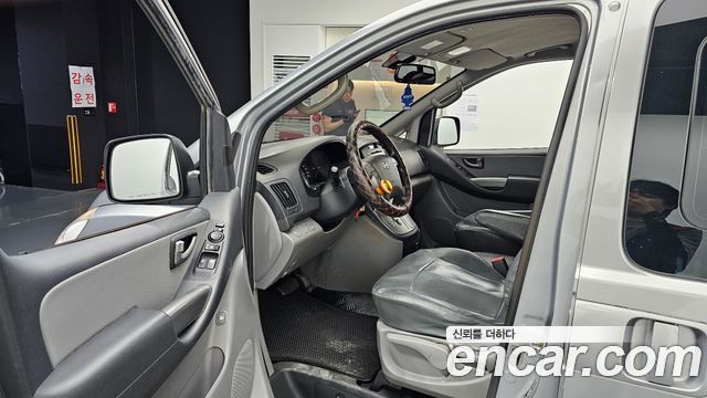 Hyundai Starex 2013 — photo 10