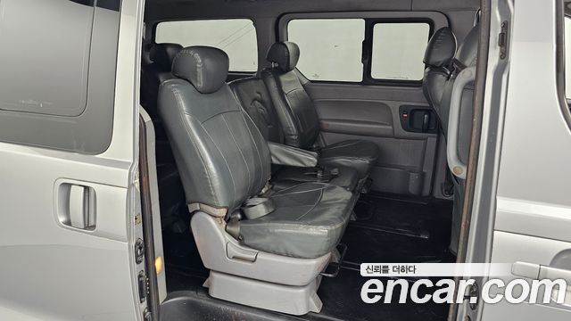 Hyundai Starex 2013 — photo 12