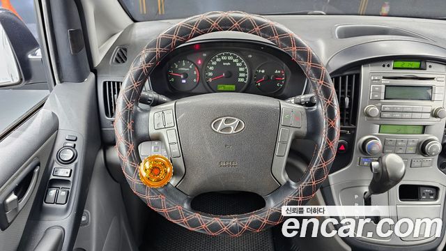 Hyundai Starex 2013 — photo 14
