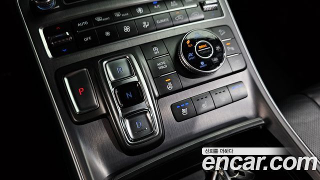 Hyundai Santafe 2022 — photo 12