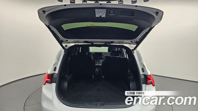Hyundai Santafe 2022 — photo 25
