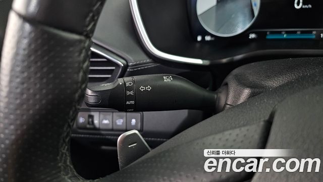 Hyundai Santafe 2022 — photo 41