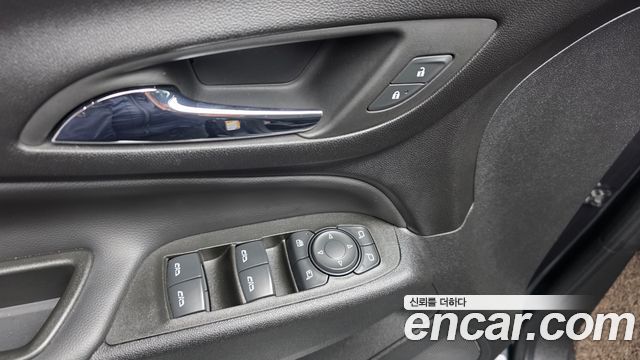 Chevrolet Korea Equinox 2022 — photo 31