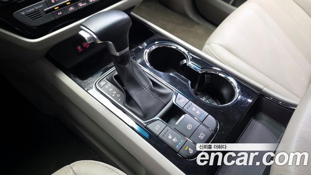 Kia Canival 2020 — photo 12