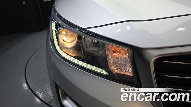 Kia Canival 2020 — photo 8