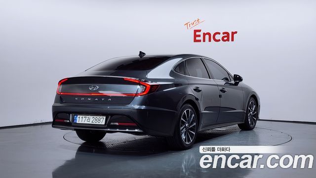 Hyundai Sonata 2022 — photo 2