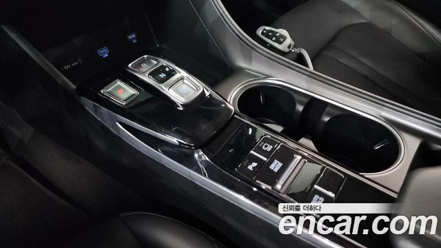 Hyundai Sonata 2022 — photo 12