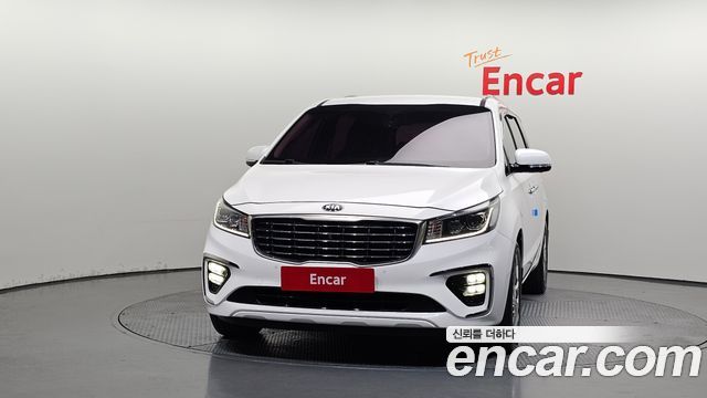 Kia Canival 2019 — photo 3
