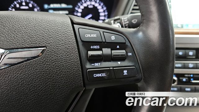 Genesis G80 2017 — photo 15