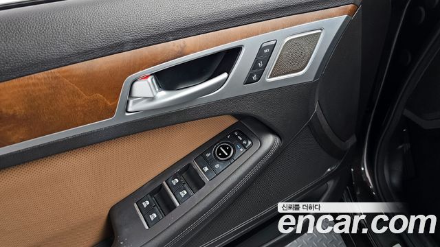 Genesis G80 2017 — photo 17