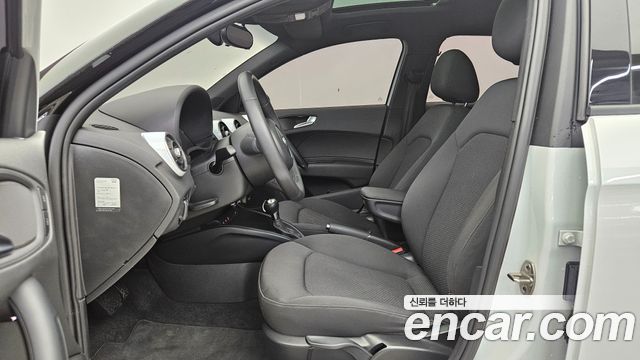 Audi A1 2013 — photo 10
