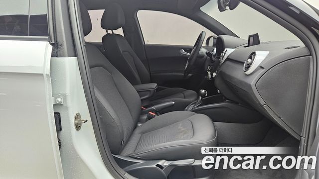Audi A1 2013 — photo 11
