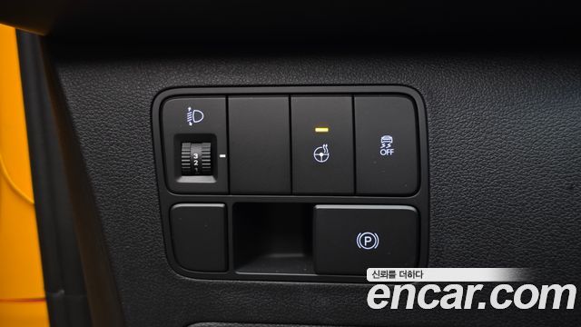 Hyundai Staria 2025 — photo 23